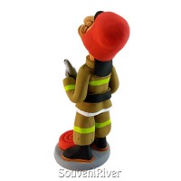 Статуетка "Пожежник з пожежним рукавом"